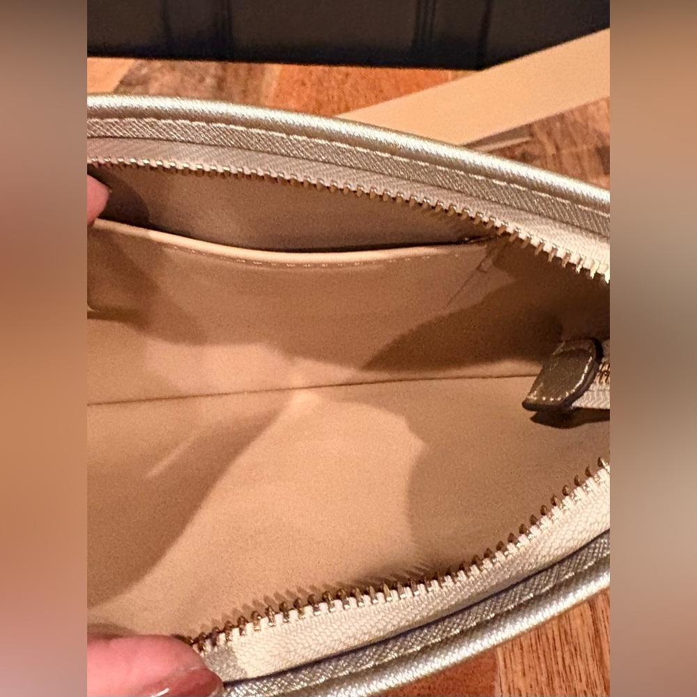 Michael Kors Gold Crossbody Bag - Picture 4 of 7